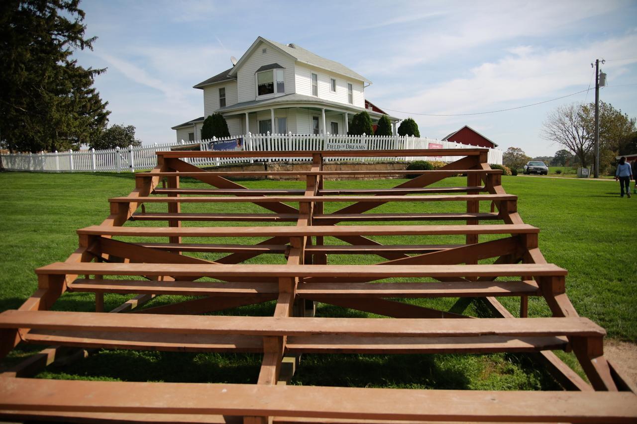 Апартаменты Field Of Dreams House Dyersville Экстерьер фото